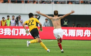 恒大足球俱乐部赔钱吗，恒大足球俱乐部盈利吗